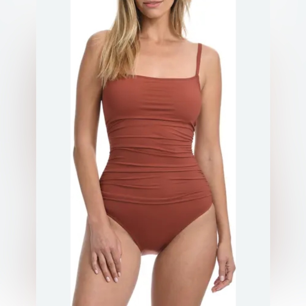 La Blanca One Piece Swimsuit Island Goddess Shirred Side Women's Bathing Suit